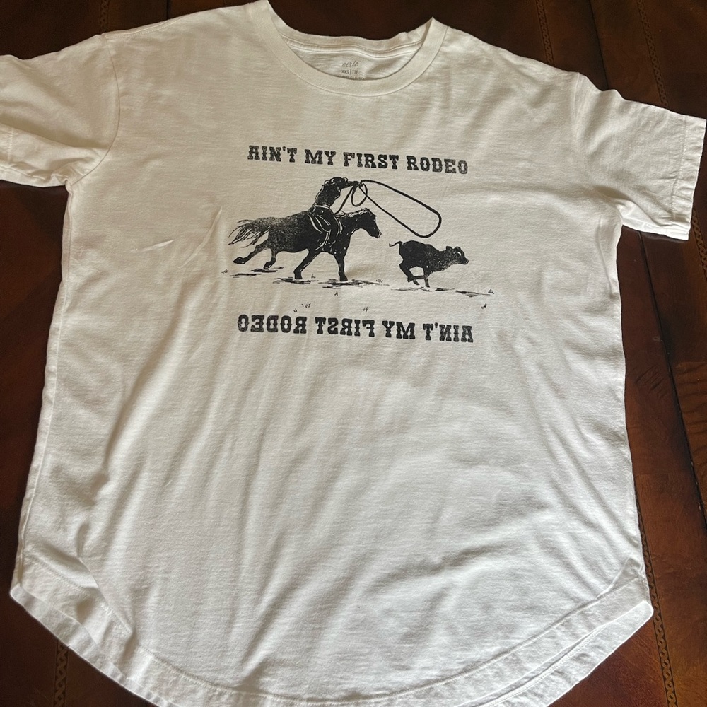 American Eagle/aerie Distressed Oversized Graphic T-Shirt Size XXS white/black